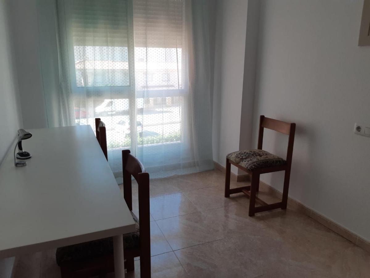 Apartment Amplio Piso Con Vistas A La Playa De Poniente *